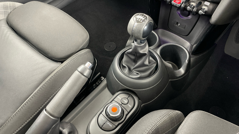 MINI Hatchback 1.5 Cooper II 5dr Petrol Hatchback